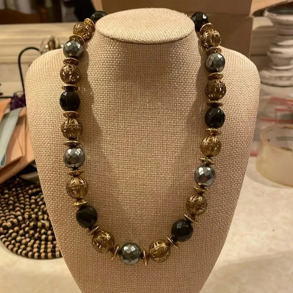 Necklace, Bronze beads, Silver beads and black beads, with bronze spacers - Picture 1 of 4